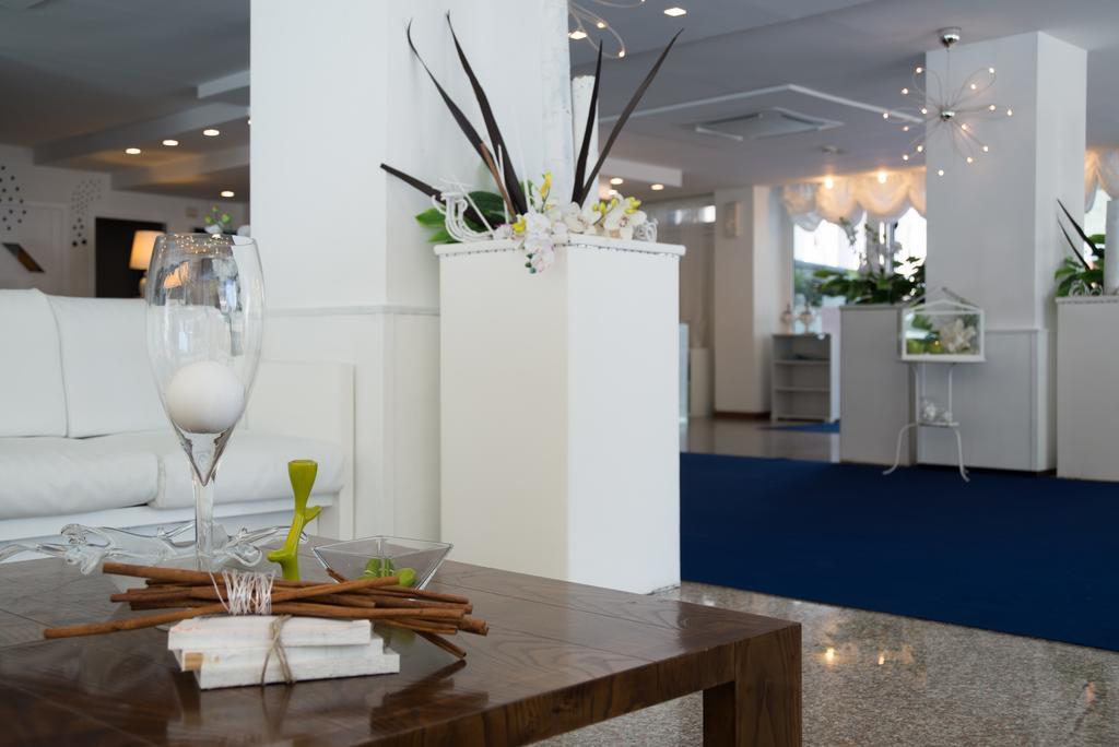 Hotel Bel Air Ричоне Екстериор снимка